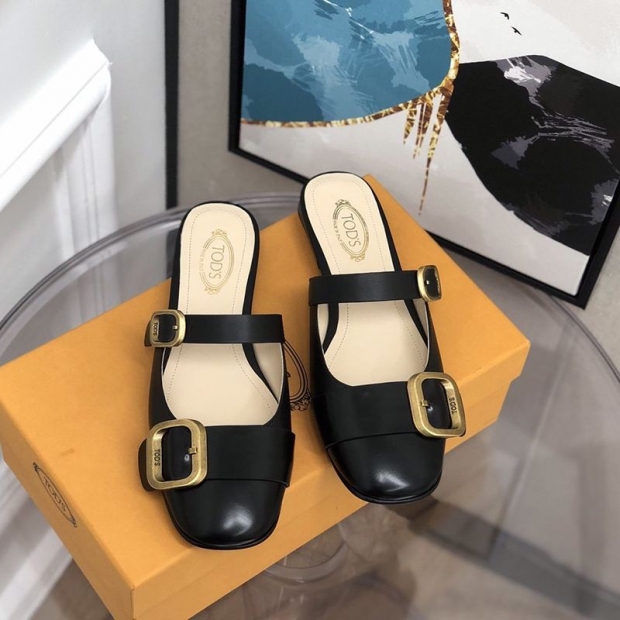 Tax and shipping included ★ TODS copy ★ Metal chain flat sandals ton04204