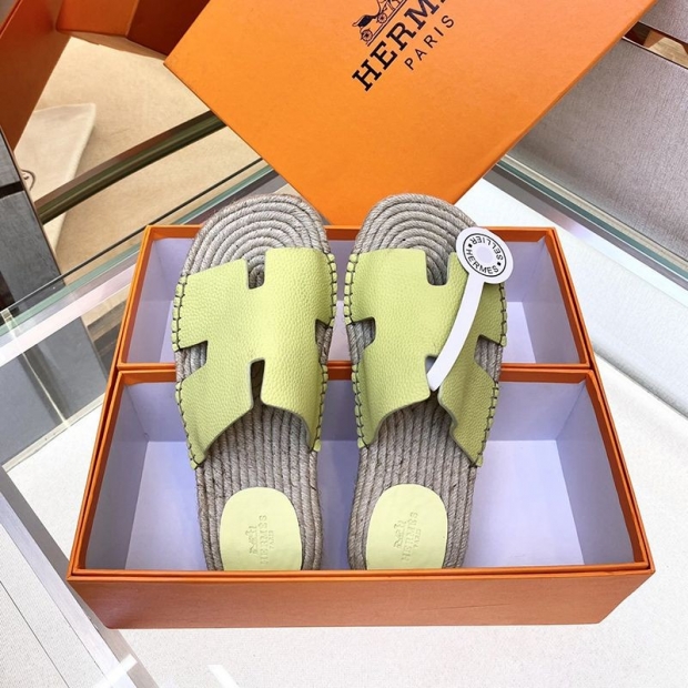 Rare Hermes Flat Sandals Replica Oran Ecru H Motif Mules ero82333
