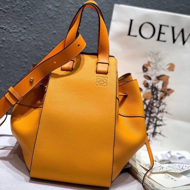 21 New Loewe Lapistal Replica Classic Leather Small Hammock Handbag loe17344