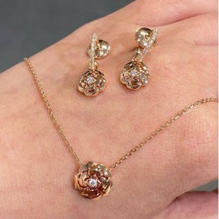 No. 1 in cumulative sales! Replica Chanel Camellia Collection Necklace & Earrings sht42569