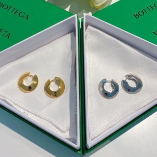 21-22AW Bottega Veneta Antique Finish Silver Hoop Earrings Replica boj51068
