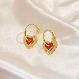 Very popular! Celine heart earrings replica Cew30085