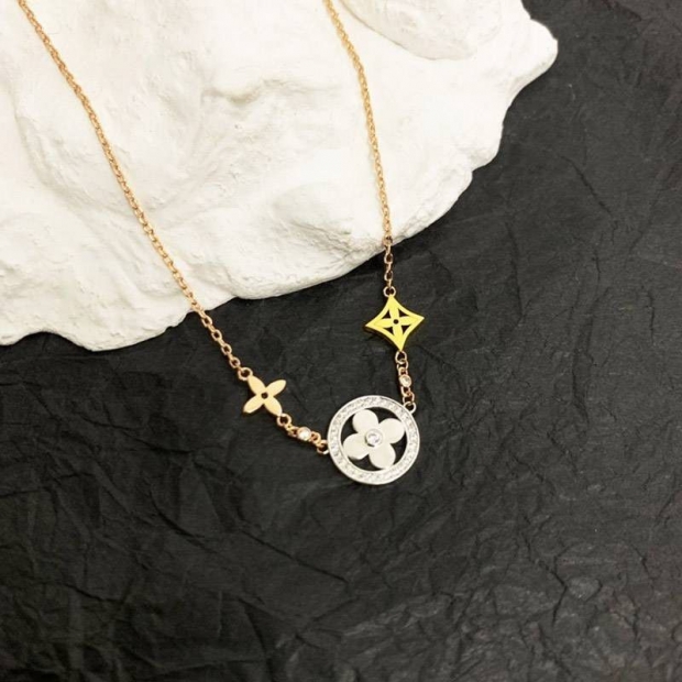 Very popular: Louis Vuitton replica Monogram Idylle necklace vun93161