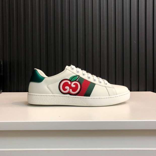 Free shipping Gucci embroidered women's sneakers replica gun06753