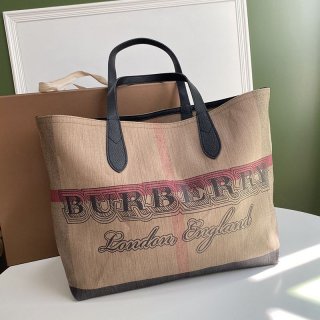 Burberry Pocket Bag Replica Outdoor Travel Check Reversible Bag Bag40122