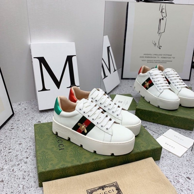21-22AW Gucci Ace Women's Embroidered Platform Sneakers gus21926