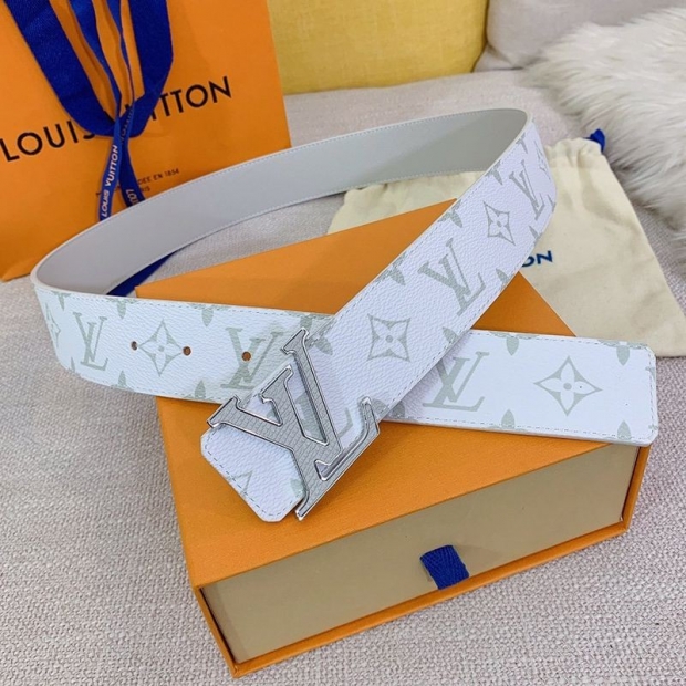 Very popular!! New color Louis Vuitton copy Santur Monogram Print 40MM reversible belt vuk08611