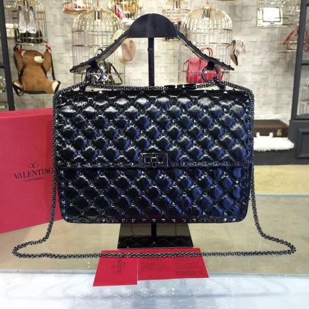 Eye-catching color [Valentino shoulder bag copy] Popular ★ Rockstud Spike Small Bag Vul77412