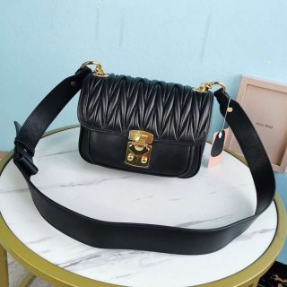Extremely rare! Miu Miu Matelasse replica shoulder bag myi86262