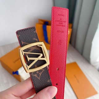 Hard to find Louis Vuitton Santur? LV Square Replica 30MM Reversible Belt vuu00352