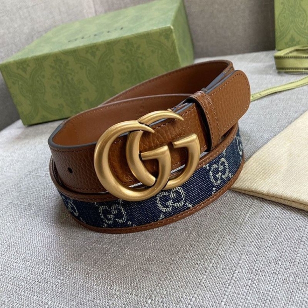 Eye-catching color Gucci reversible belt replica square buckle 30mm gui90851