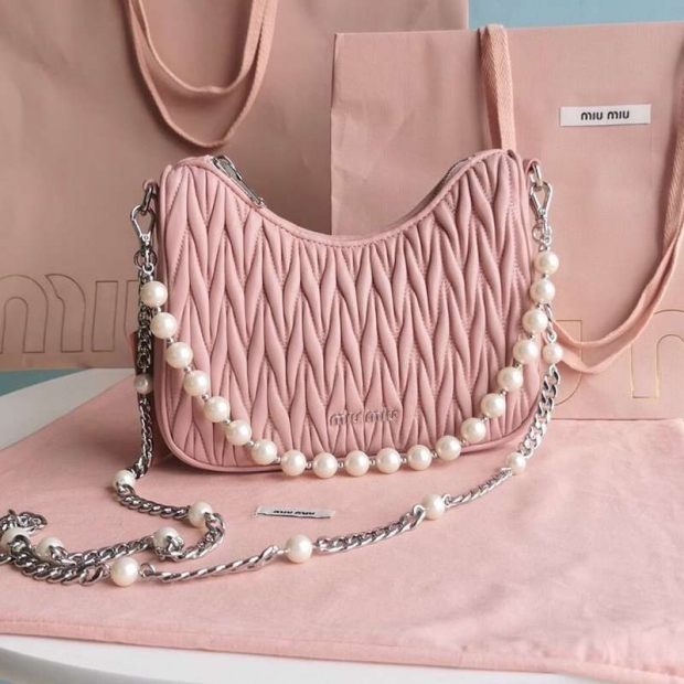Competitive Miu Miu Replica Matelasse Nappa Leather Shoulder Bag with Pearls myx94769