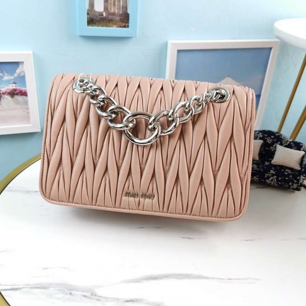 Eye-catching color Miu Miu Matelasse copy chain bag myo61525