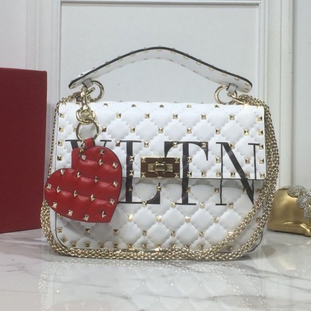 ★Popular in Japan! Valentino Shoulder Bag Copy Rockstud Spike Small Bag Vun56675