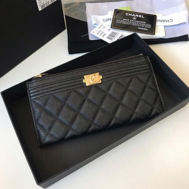 Classic Chanel Zip Card Case Fake Boy Chanel shu39710