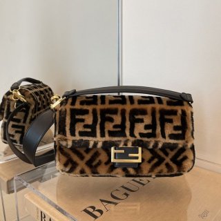 Rare color Fendi Baguette replica brown sheepskin bag 8BR600A8HPF180S