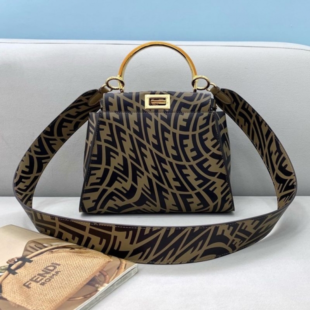Love at first sight? Fendi Peekaboo replica mini FF leather bag fej98120