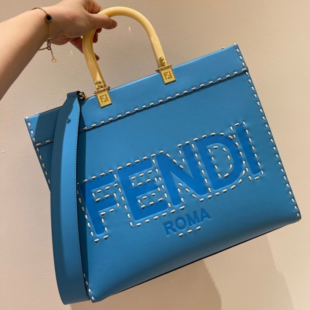 ★Popular in Japan! Fendi fake Sunshine Medium Leather Shopper fen57003