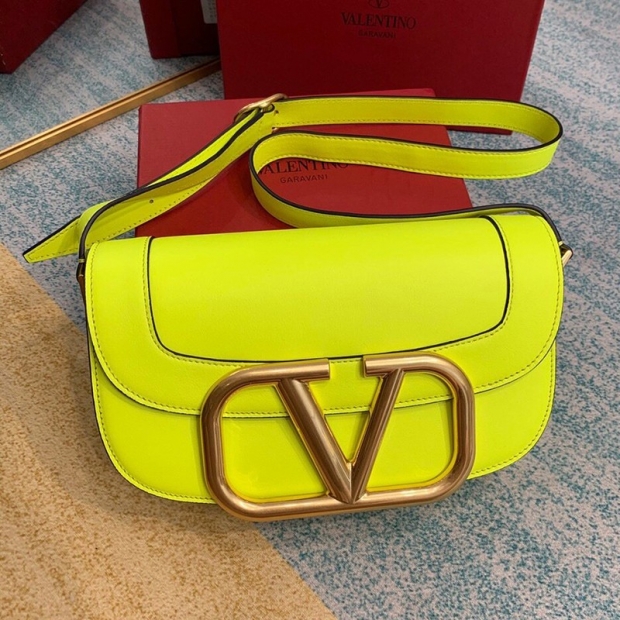 Popularity rising Valentino shoulder bag copy V logo SUPERVEE leather crossbody bag Vui87488