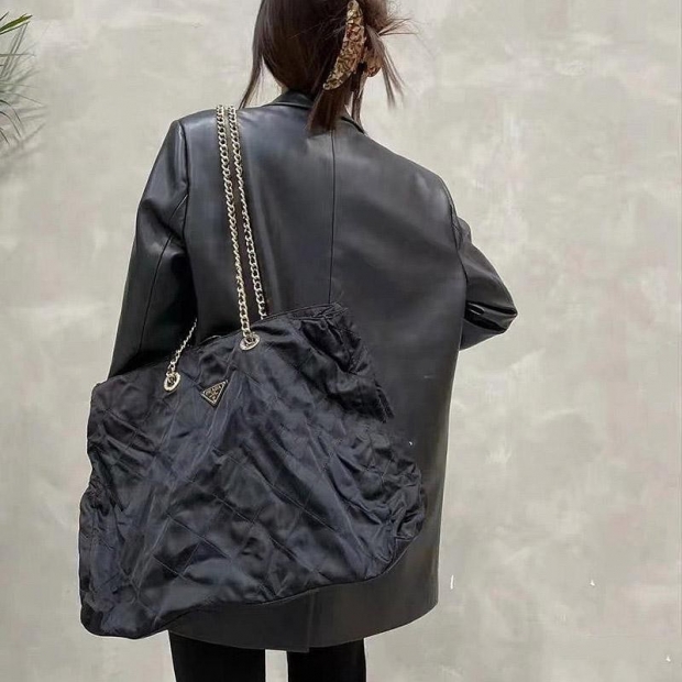 Limited edition Prada nylon shoulder bag replica puj73291