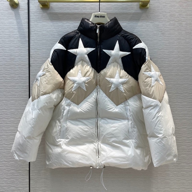Very popular!! New color [Miu Miu coat fake] Quilted nylon down jacket myq06348