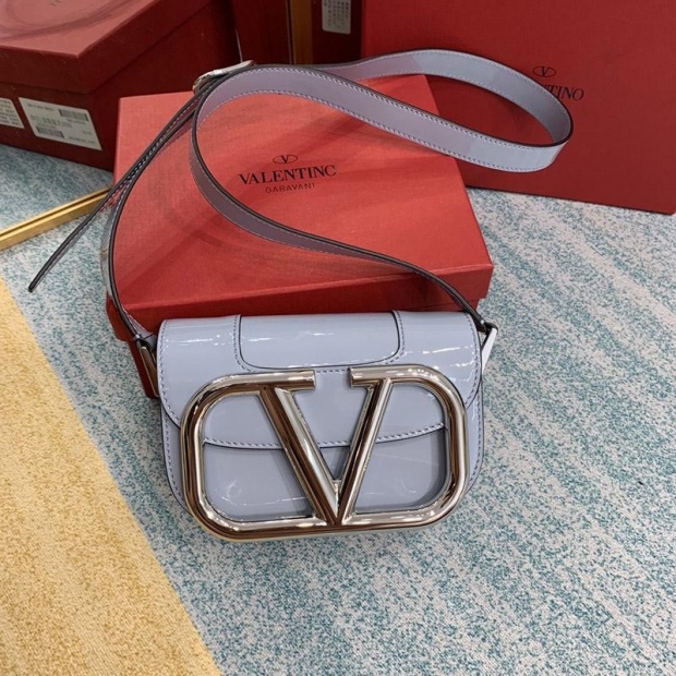 ☆Super popular☆ Valentino shoulder bag replica VEE leather crossbody bag Vup91809