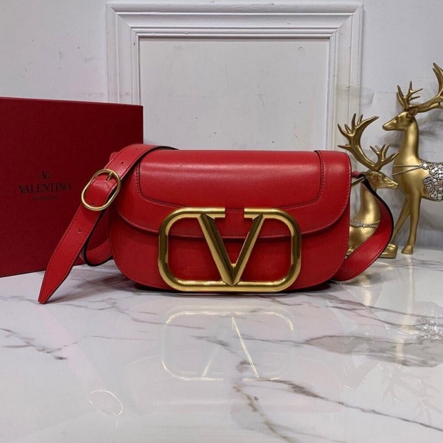 Valentino Shoulder Bag Replica VEE Leather Crossbody Bag Vua58173