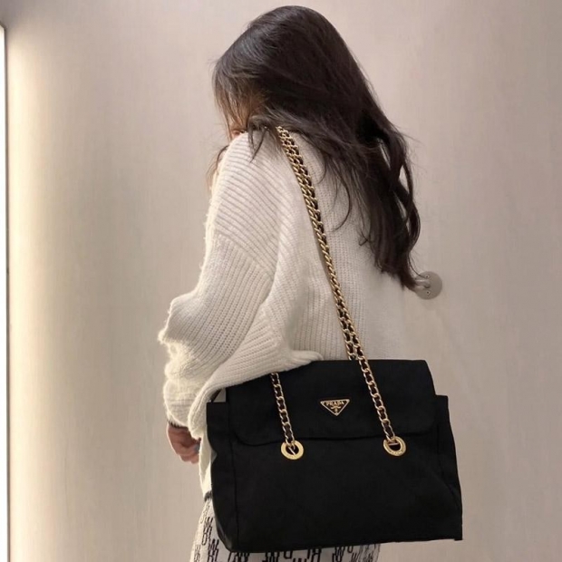 Fashionable? Prada Nylon Shoulder Bag Replica pux24861