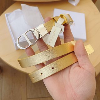Love at first sight? Dior 30 Montaigne reversible belt replica 20mm deu47176