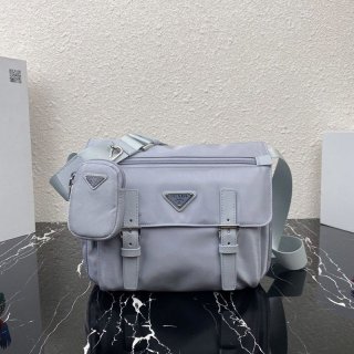 21-22AW Perfect gift? Prada lightweight nylon shoulder bag? puq43546