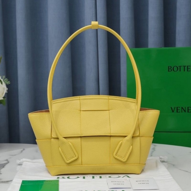 New sale Bottega Veneta Zaarco replica top handle mini bag boc89093