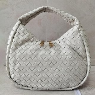 ★Japan!! Popular! Bottega Veneta Padded Jodie Replica White Bow77427
