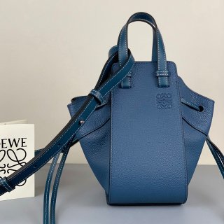 21-22AW Loewe Hammock Replica Drawstring Shoulder Bag lox63247