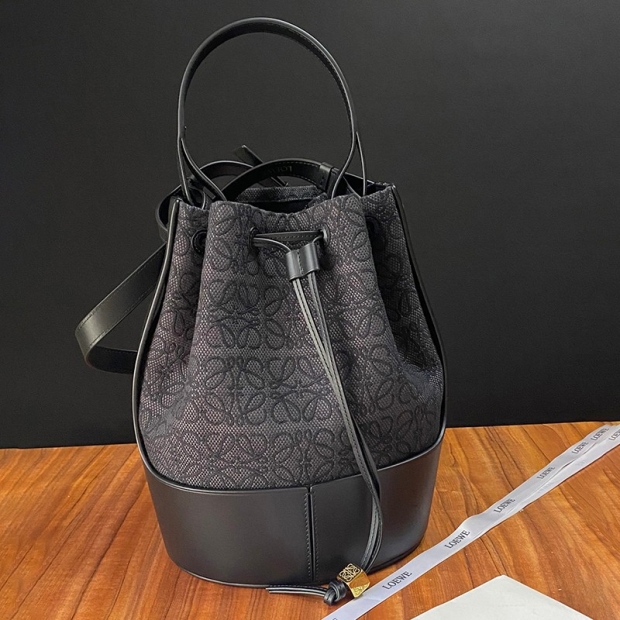 Not available in Japan [Loewe shoulder bag replica] Hobo bag canvas & calfskin loy07270