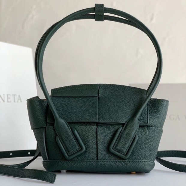 Very popular: Bottega Veneta Zaarco replica top handle mini bag boi56421
