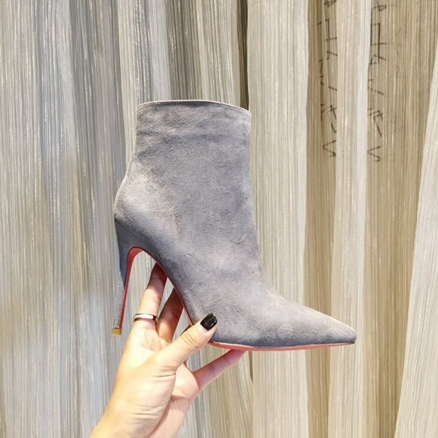 Rare color Louboutin Lock Booty 100mm ankle boots with zip and studs Ruq72930