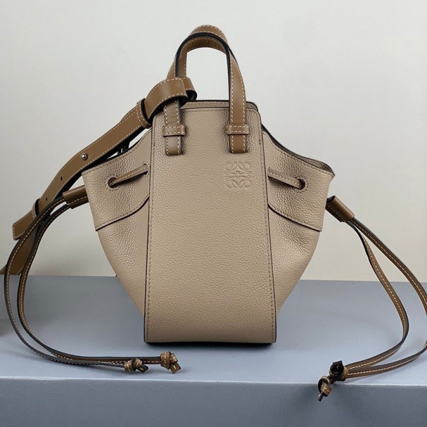Cute Loewe Hammock Copy Drawstring Shoulder Bag lob42918