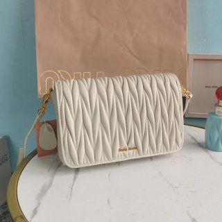 New sale Miu Miu fake matelasse nappa leather bag myw36616