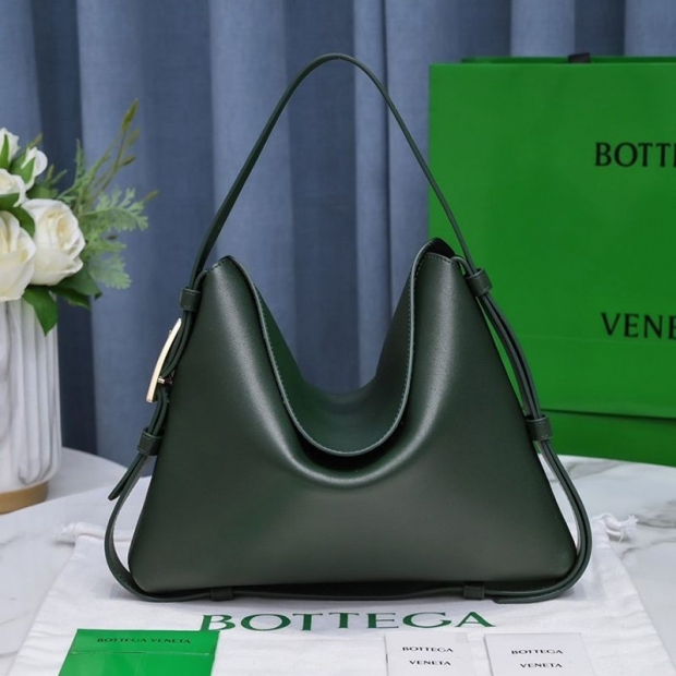Spring New Arrivals Bottega Veneta Cradle Replica Small Shoulder Bag Dark Moss BOE32019