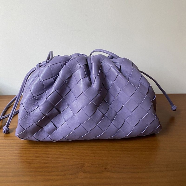 [Not available in Japan] Bottega Veneta Mini The Pouch Replica Leather Mini Clutch Bag bob37863