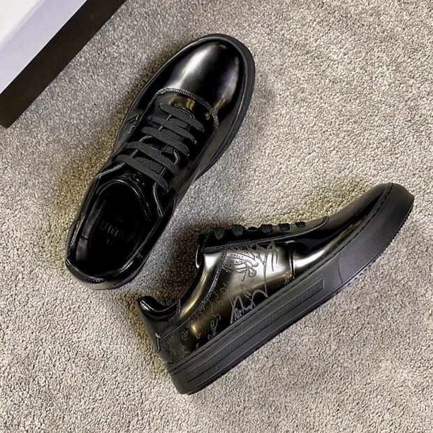 ★Japan!! Popular! Berluti Playtime Scritto Leather Sneakers New Limited Edition bey75104