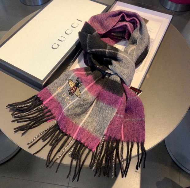 Eye-catching color Gucci unisex! GG mark stripe super copy wool scarf guc32886