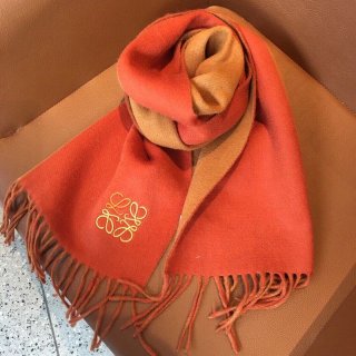 Love at first sight? Loewe Bicolor Scarf Replica (Wool & Cashmere) loj18440