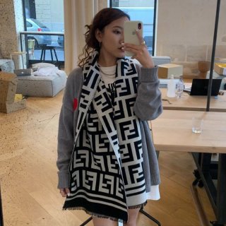 Cute Fendi Scarf Imitation Wool Intarsia Tassel Scarf feu46814
