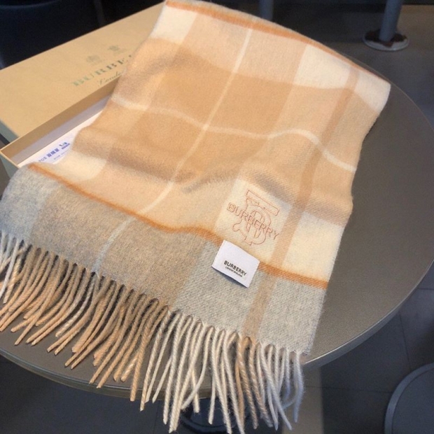 New for Autumn/Winter Burberry Replica Classic Cashmere Check Scarf Bax60663