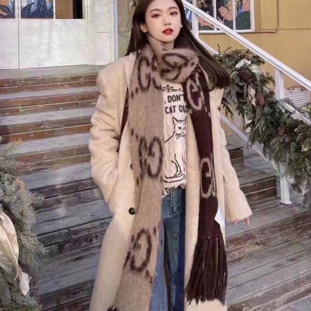 Sold out Gucci Graphic Fake Mohair Scarf gux43275