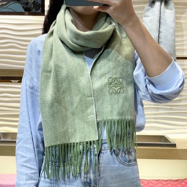 21-22AW Loewe Cashmere Scarf Replica loa67137