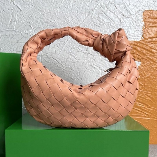 21AW New Bottega Veneta Replica Mini The Jodie Intrecciato Mini Bag boi99187