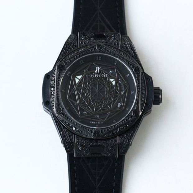 New for Fall/Winter: Hublot Big Bang Unico Sun Blue Titanium Pavé 415NX1112VR1704MXM17