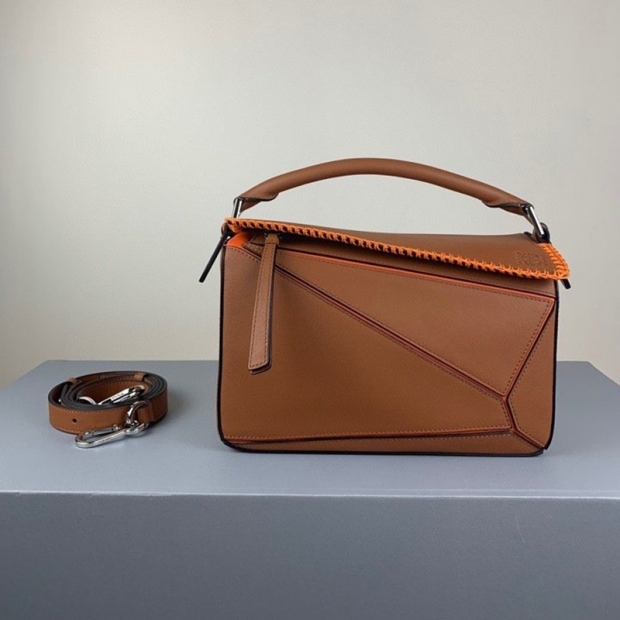 Hard to find Loewe Puzzle Bag Replica Tricolor Shoulder Bag LOP87165